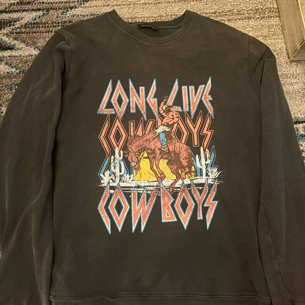 Long Live Cowboys Graphic Sweatshirt